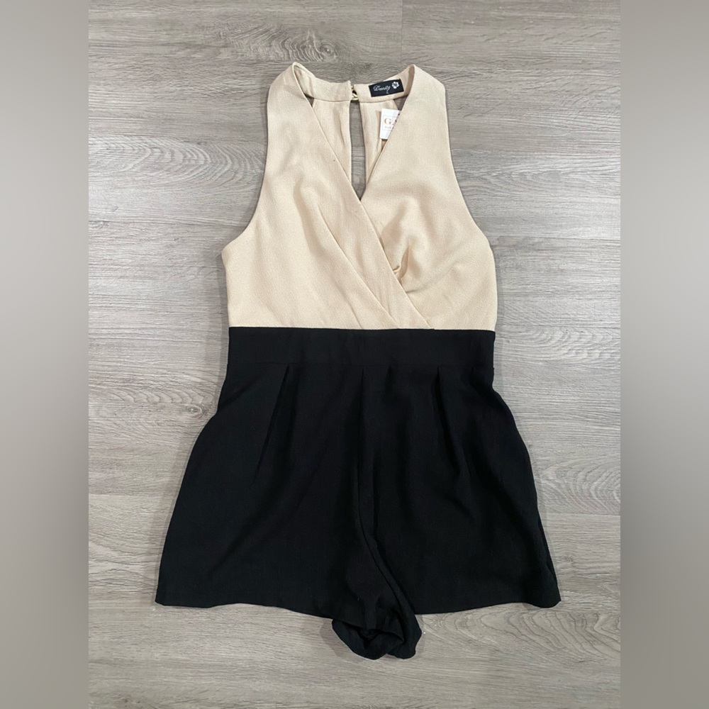 Women's Dainty Large Elegant Beige and Black Jumpsuit Romper cons‎